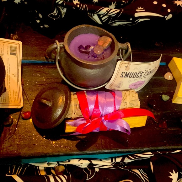 SMUDGE CANDLE kit w/Cauldron & Lid, Sage, Palo Santo & 2 stones. - Picture 2 of 12